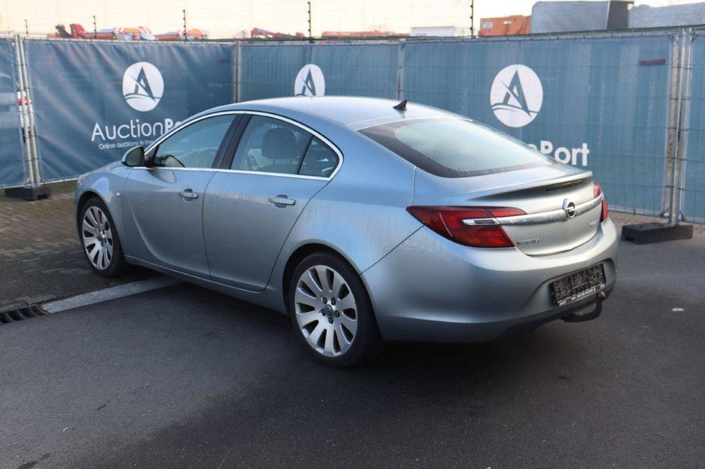 Passenger car Opel Insignia Diesel 160 hp 2015 (Margin)