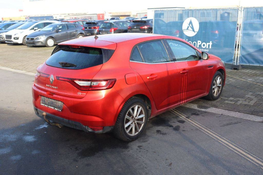 Pkw Renault Mégane Benzin 100 PS 2016