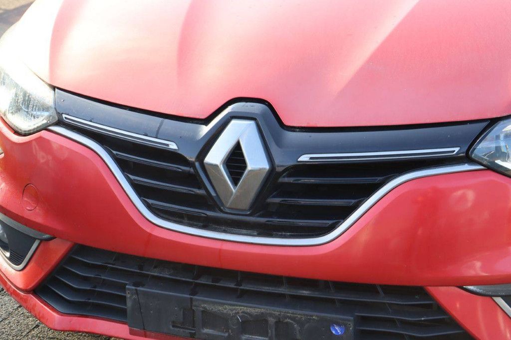 Pkw Renault Mégane Benzin 100 PS 2016