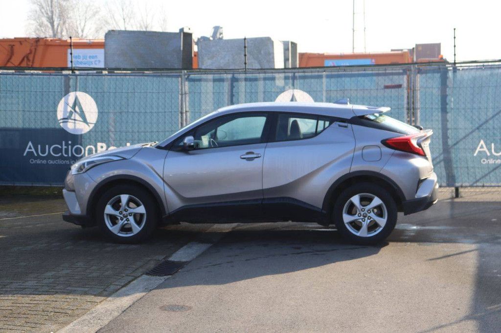 Passenger car Toyota C-HR Petrol 85 hp 2017 (Margin)