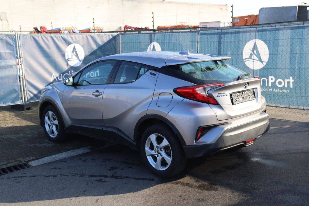 Passenger car Toyota C-HR Petrol 85 hp 2017 (Margin)