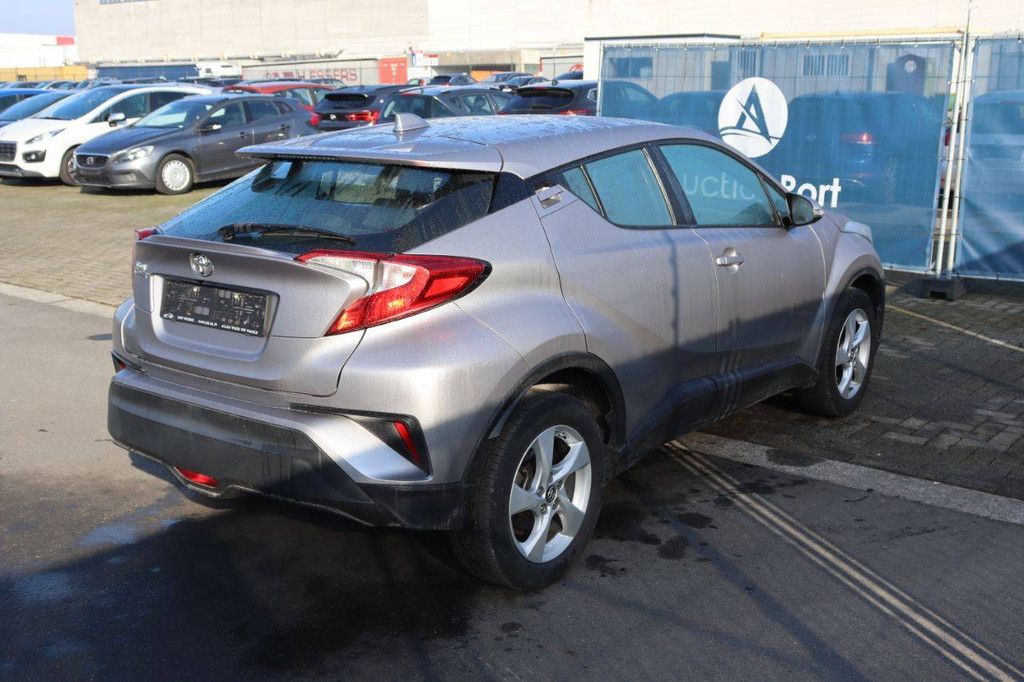 Passenger car Toyota C-HR Petrol 85 hp 2017 (Margin)