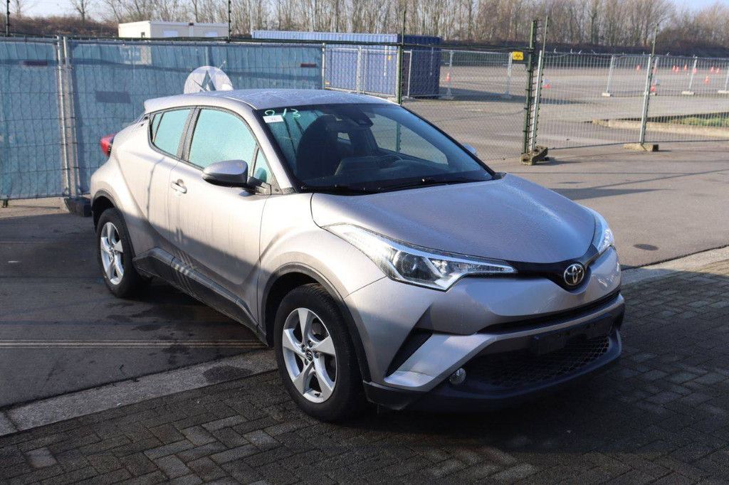 Passenger car Toyota C-HR Petrol 85 hp 2017 (Margin)