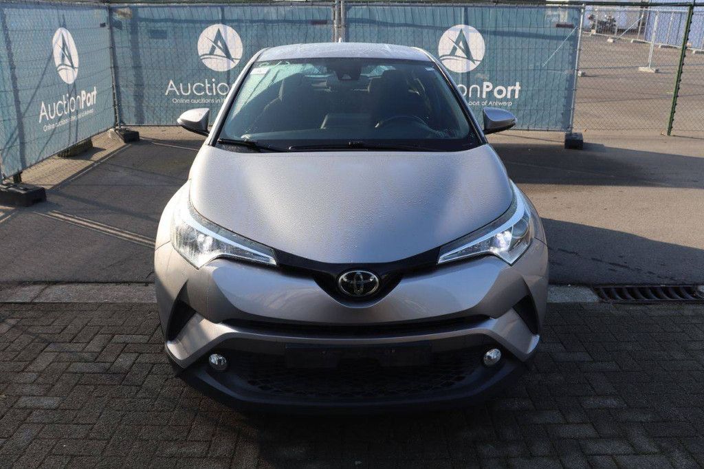 Passenger car Toyota C-HR Petrol 85 hp 2017 (Margin)