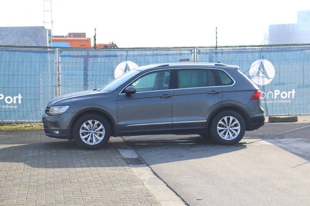 SUV Volkswagen Tiguan Petrol 125 hp 2019 (Margin)