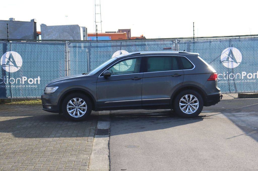 SUV Volkswagen Tiguan Petrol 125 hp 2019 (Margin)