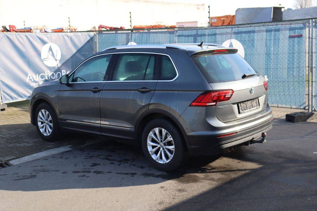 SUV Volkswagen Tiguan Petrol 125 hp 2019 (Margin)