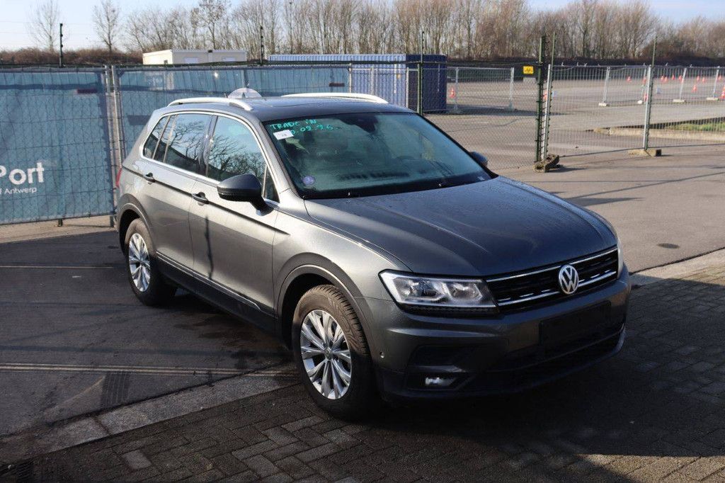SUV Volkswagen Tiguan Petrol 125 hp 2019 (Margin)
