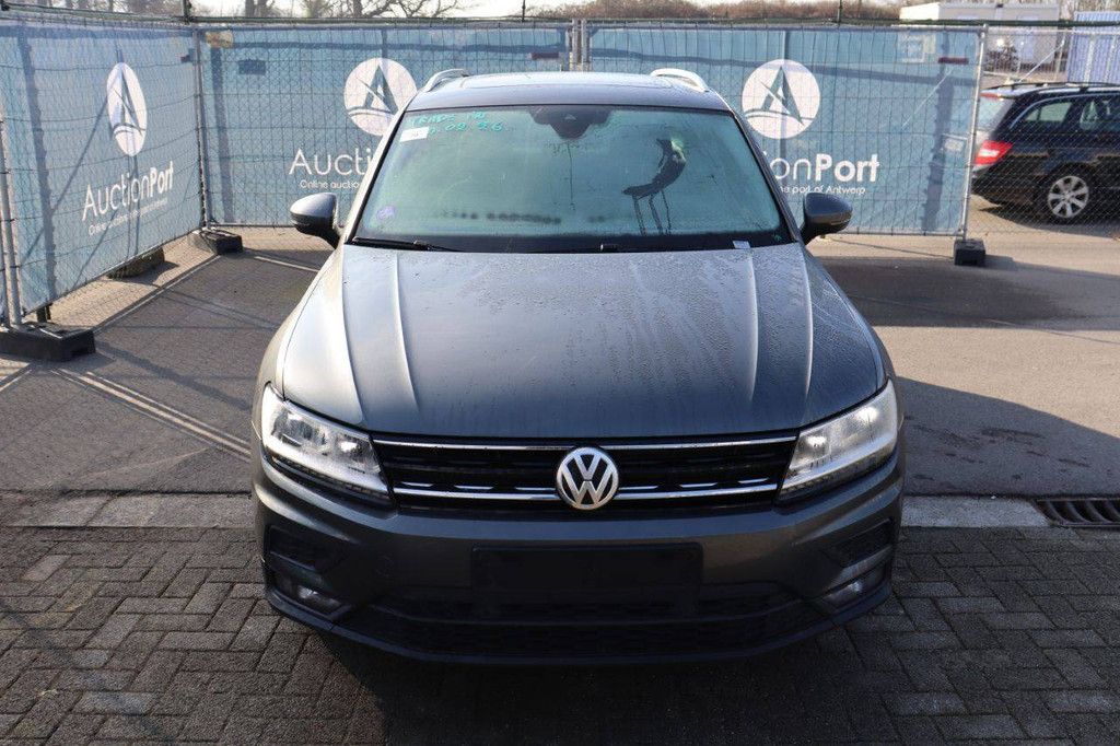SUV Volkswagen Tiguan Petrol 125 hp 2019 (Margin)
