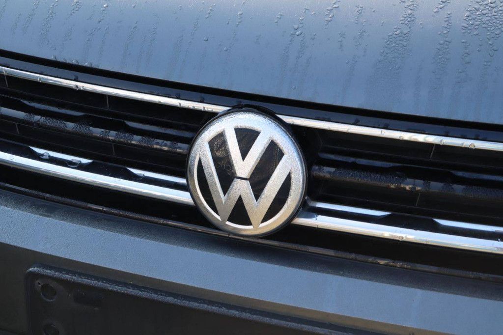 SUV Volkswagen Tiguan Petrol 125 hp 2019 (Margin)