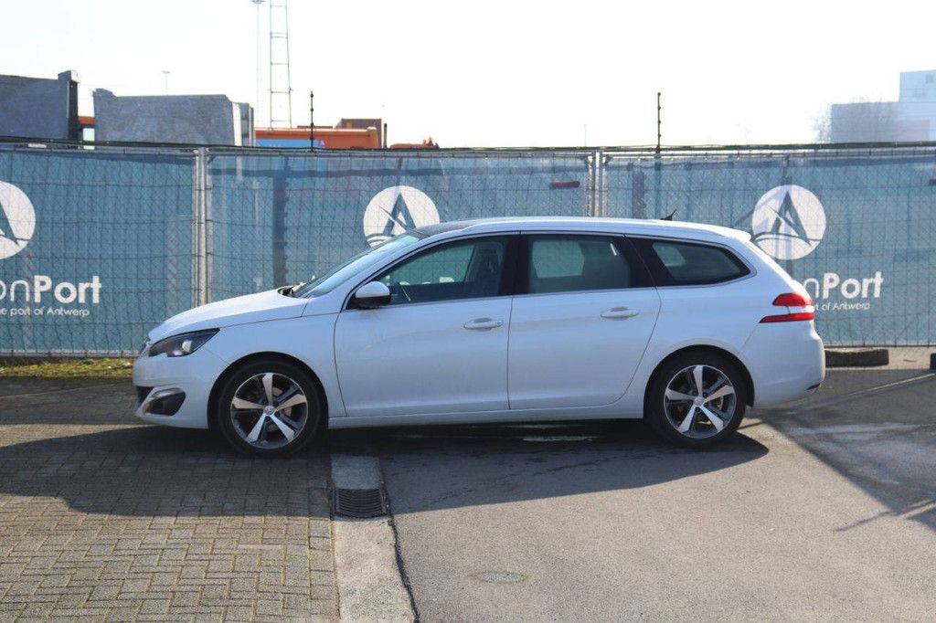 Pkw Peugeot 308 Benzin 130 PS 2017 (Margin)