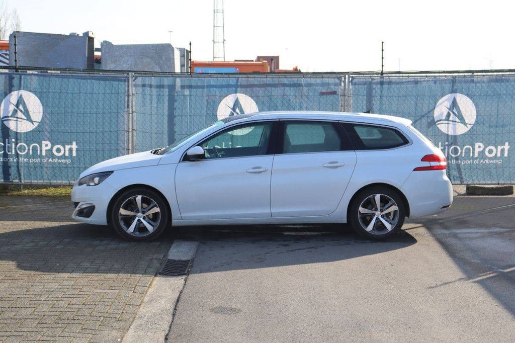 Pkw Peugeot 308 Benzin 130 PS 2017 (Margin)