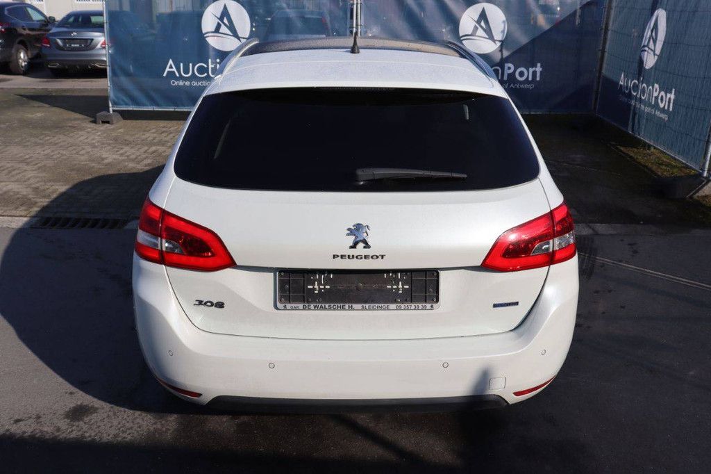 Pkw Peugeot 308 Benzin 130 PS 2017 (Margin)