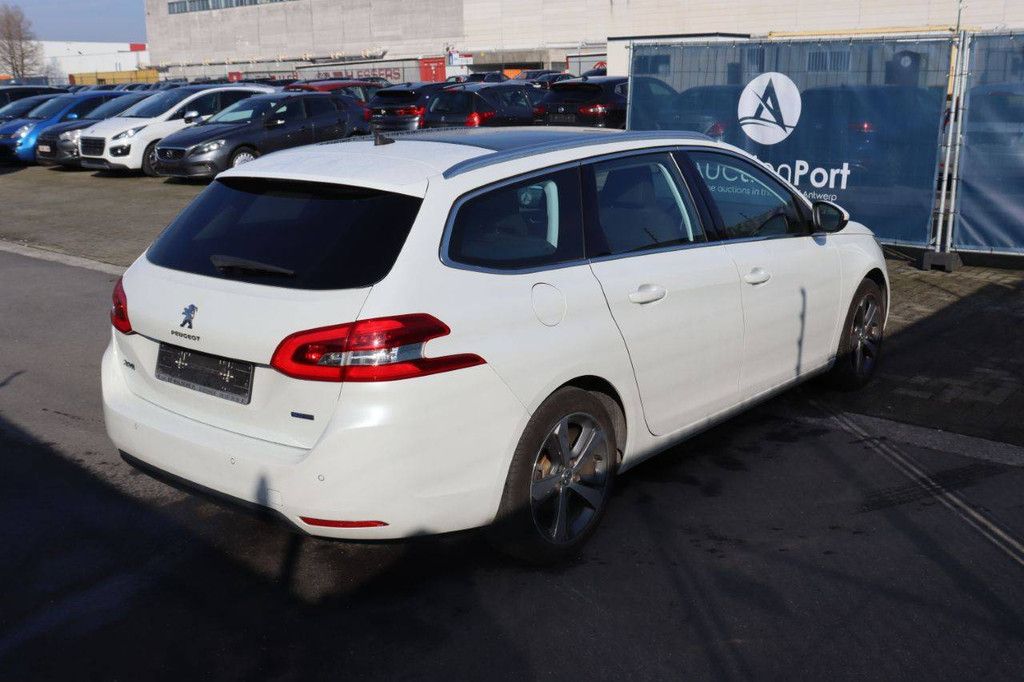Pkw Peugeot 308 Benzin 130 PS 2017 (Margin)
