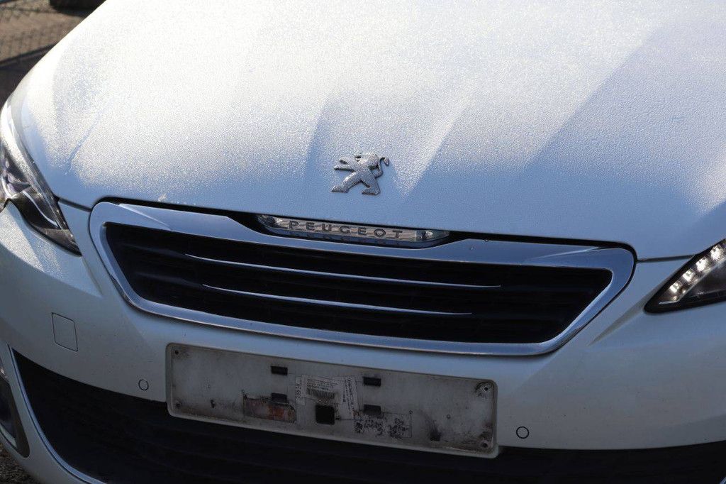 Pkw Peugeot 308 Benzin 130 PS 2017 (Margin)