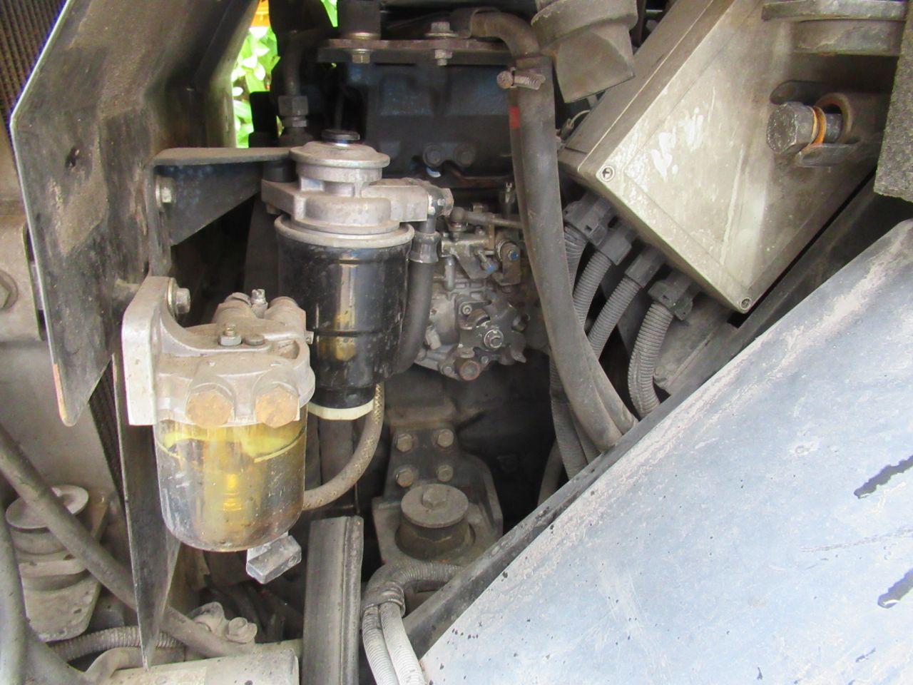 KOMATSI WA80 MET PUINBAK GOEDE BANDEN