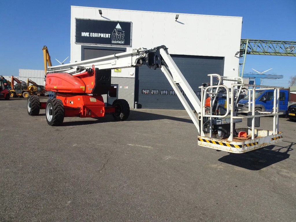 JLG 1250AJP