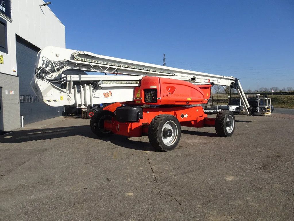 JLG 1250AJP