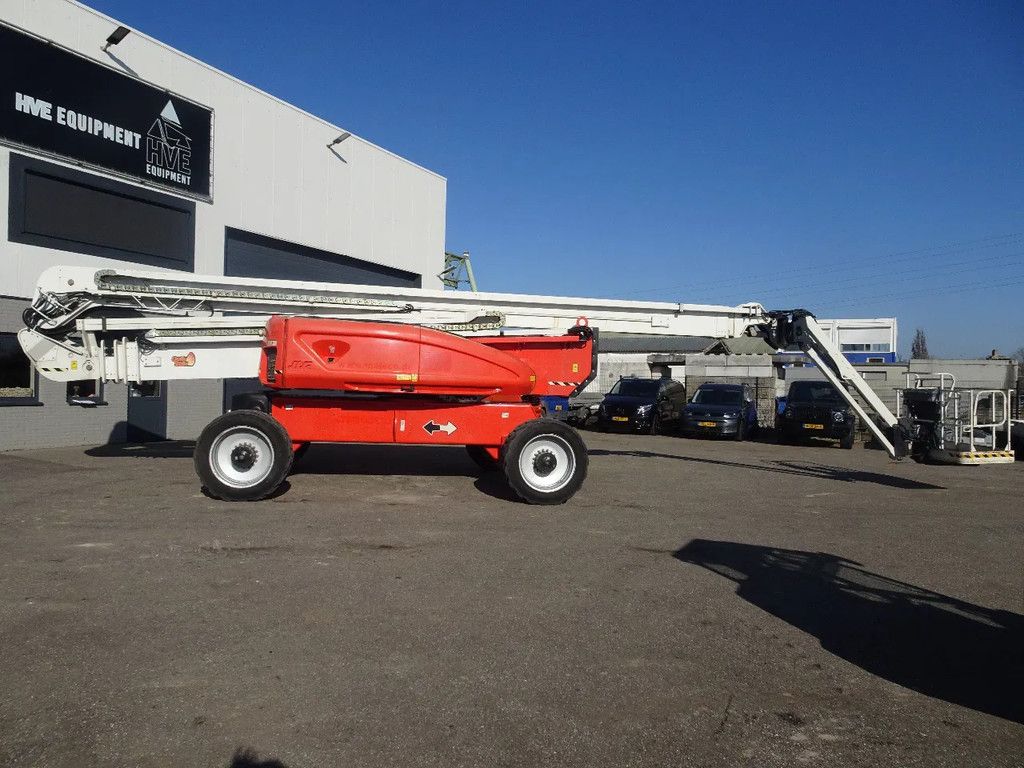JLG 1250AJP