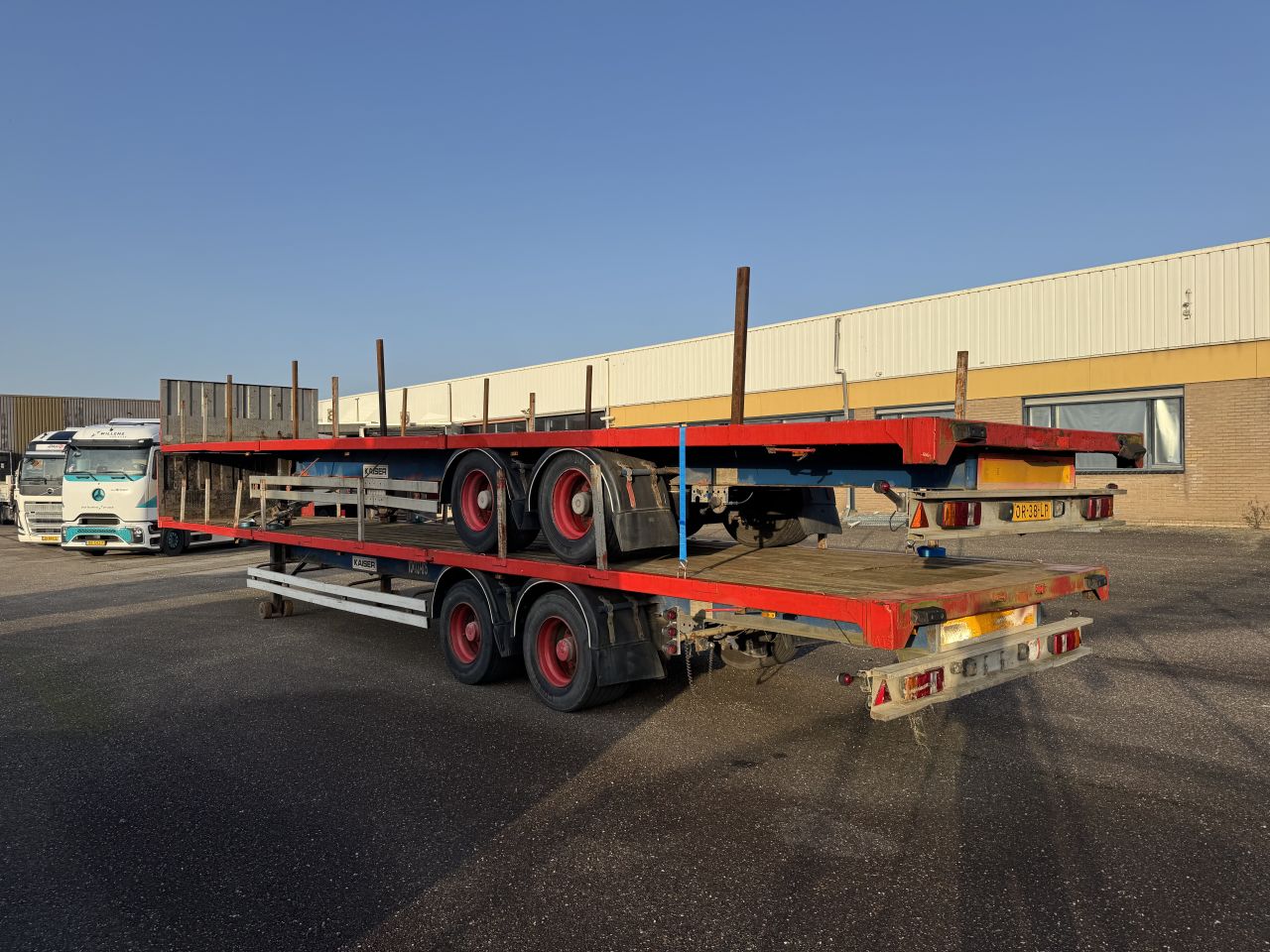 2x Robuste Kaiser plateau's