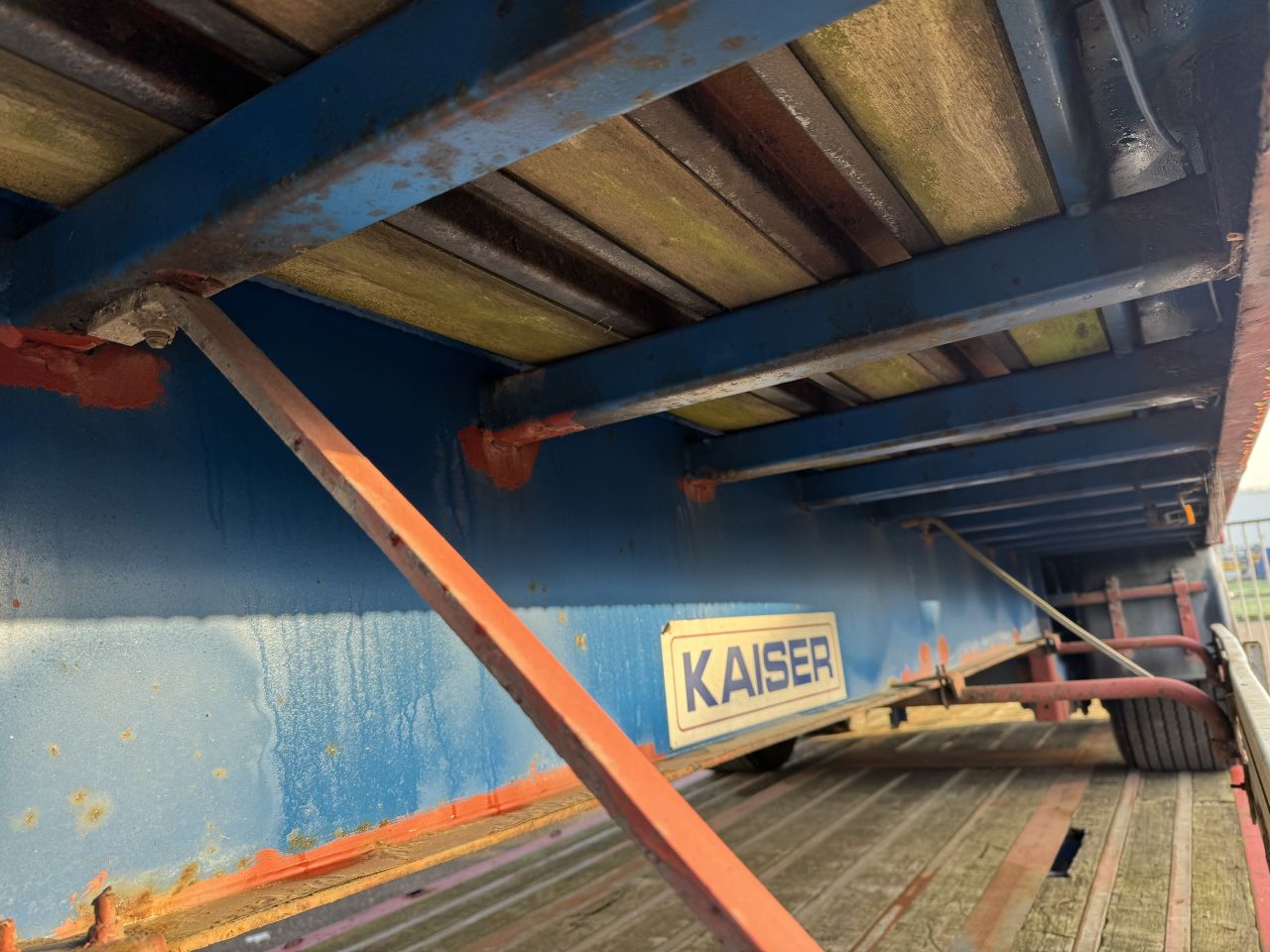 2x Robuste Kaiser plateau's