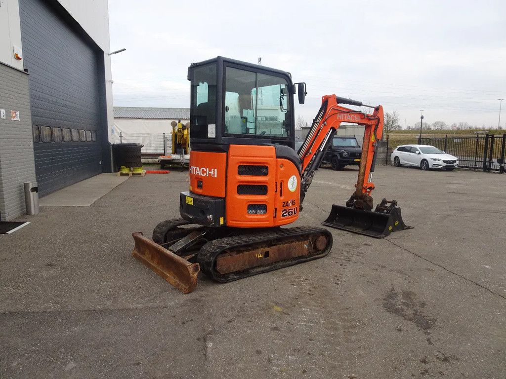 Hitachi ZX26U-5A