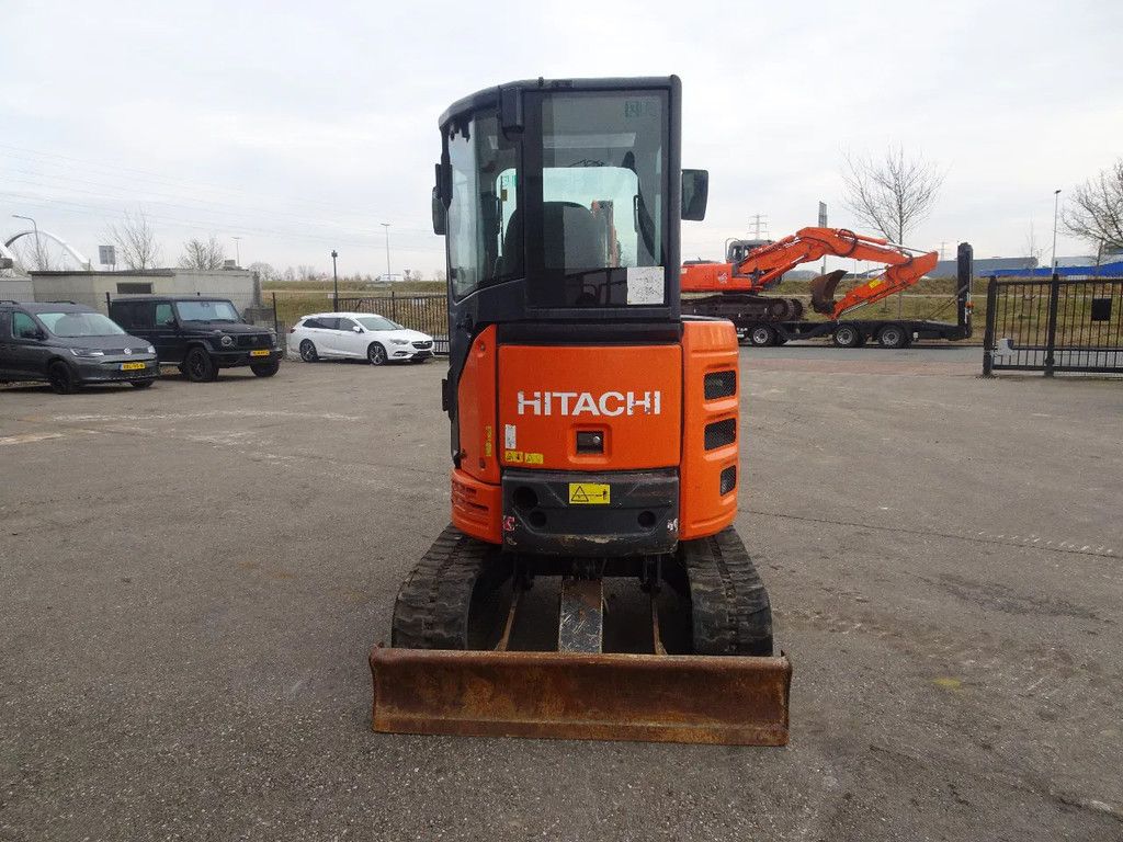 Hitachi ZX26U-5A