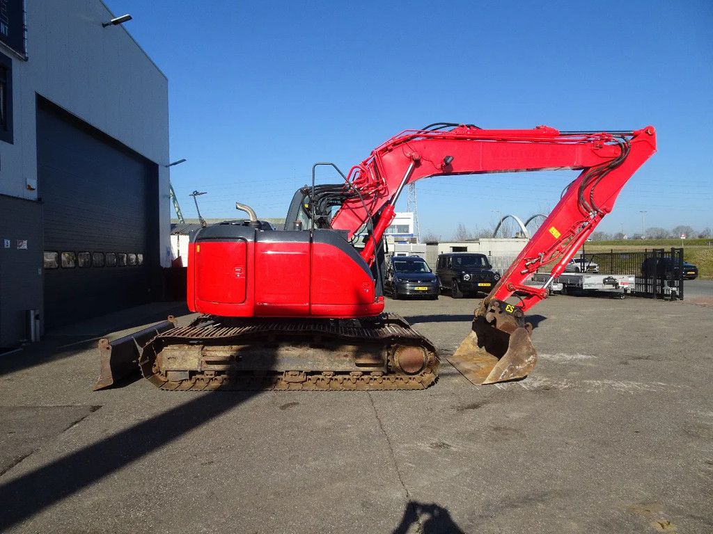 New Holland E135BSR-2