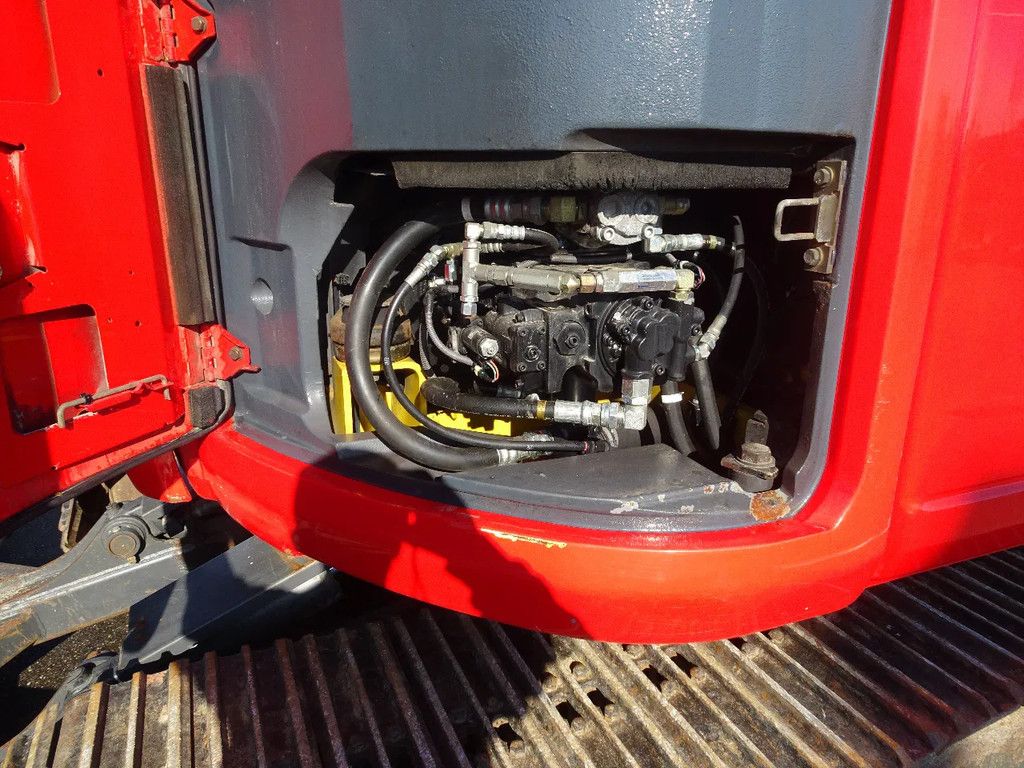 New Holland E135BSR-2