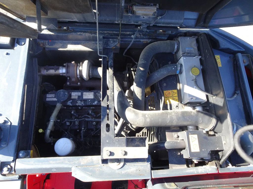 New Holland E135BSR-2