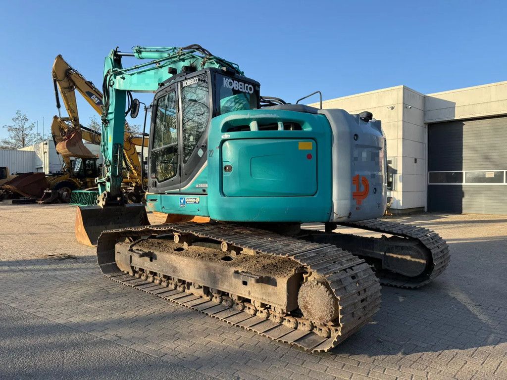 Kobelco SK260