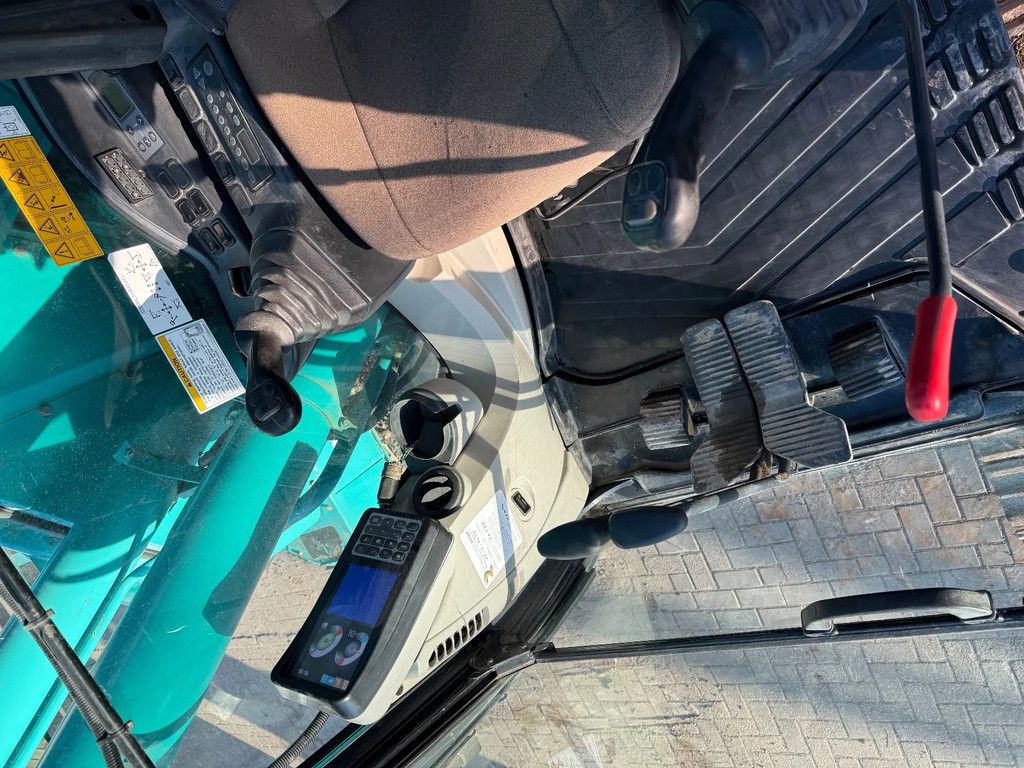Kobelco SK260