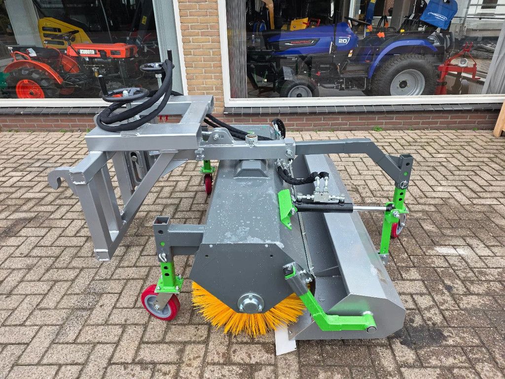 SmartSweep Sweeper 150 veegmachine heftruck tractor euroaansluiting