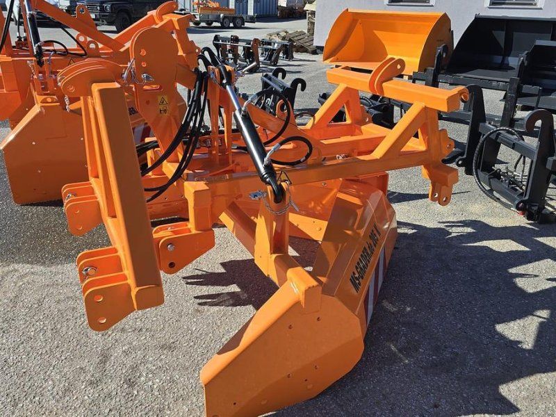 MS Grader 205 K