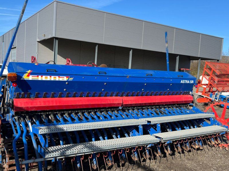 Fiona 4 m. astra