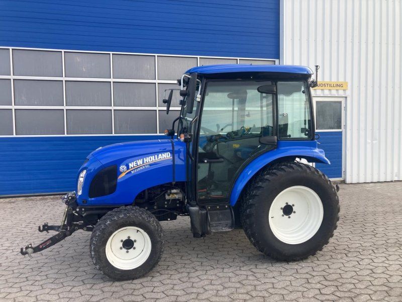 New Holland BOOMER 50 HST