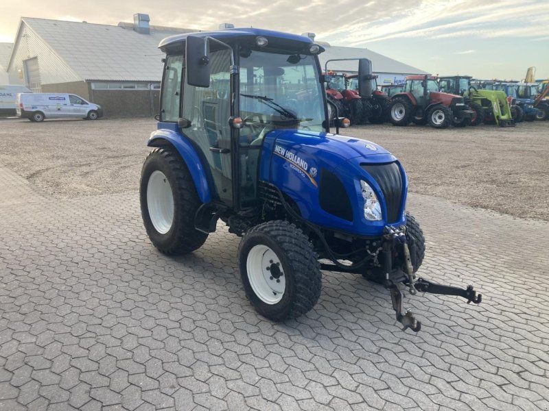 New Holland BOOMER 50 HST