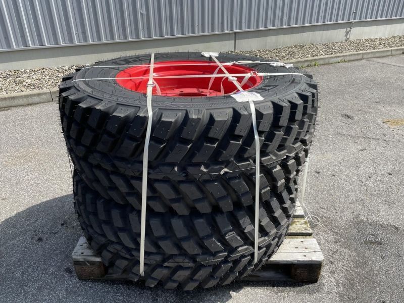 Fendt NOKIAN 420/65 R24 & 480/80 R30