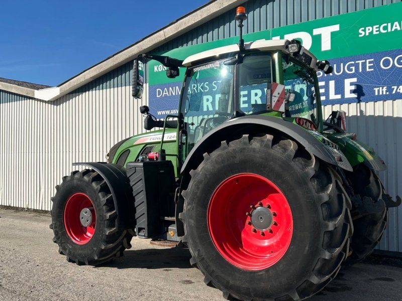 Fendt 724 Vario S4 Profi Plus
