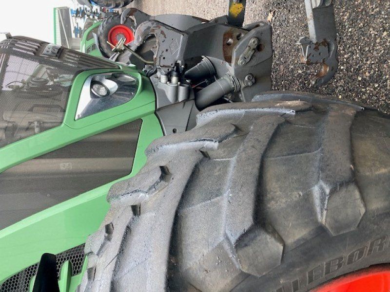 Fendt 828 Vario S4 Profi Plus