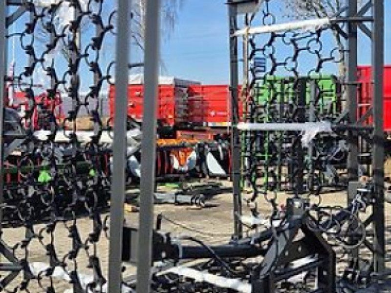 WE8H Wiesenschleppe hydraulisch klappbar 4 Reihig