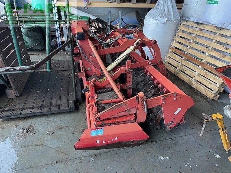 Lely rottera 35-302 en packkerrol en hydraulische hef