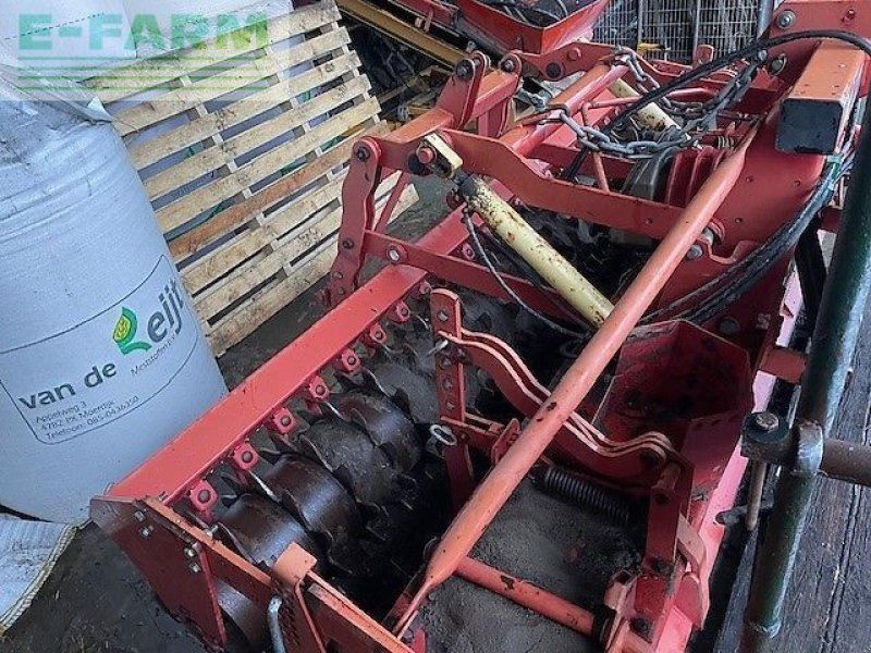 Lely rottera 35-302 en packkerrol en hydraulische hef