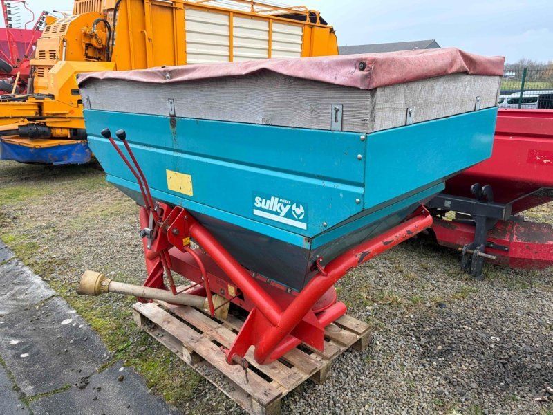 Sulky Distributeur d'engrais DR1150 .