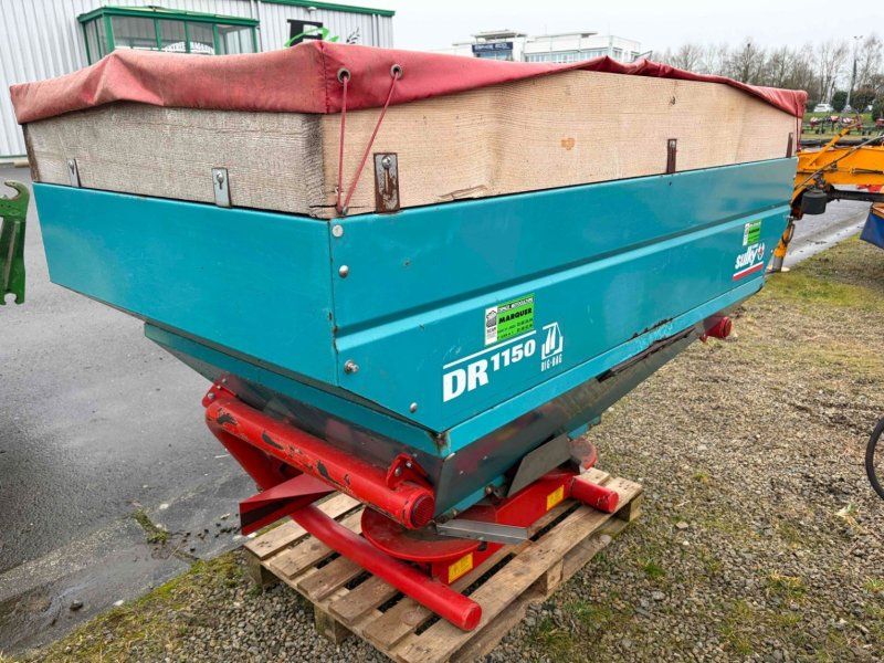 Sulky Distributeur d'engrais DR1150 .