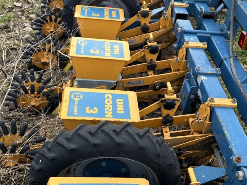 Kleine Unicorn 3, 12 rækket. Utrolig velholdt maskine.