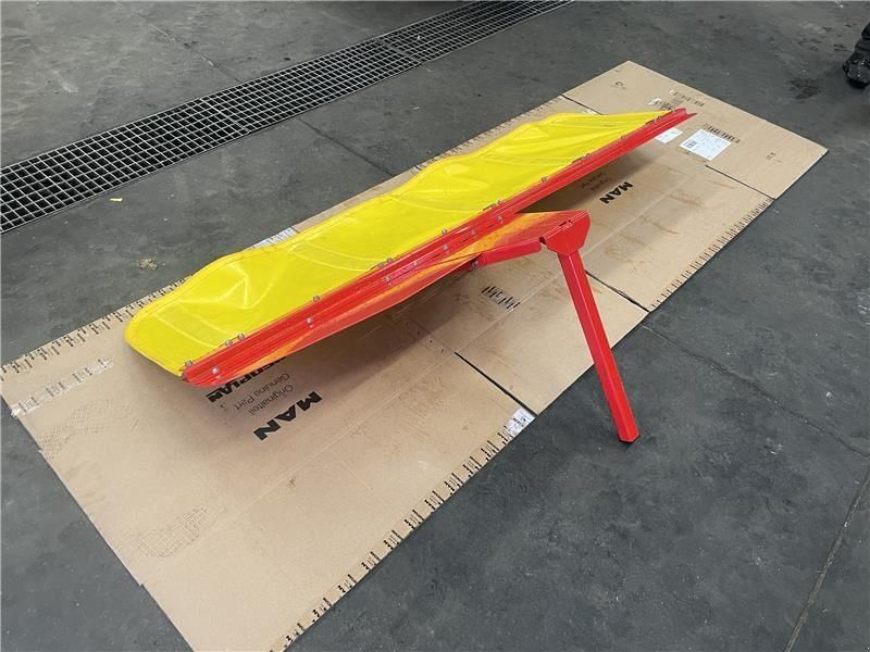 Pöttinger Schwadtuch zu Novacat 302 Cross Flow