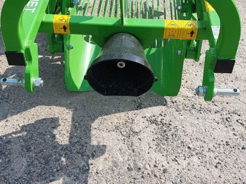 Bomet Schwingsiebroder Ursa mit Heckauswurf