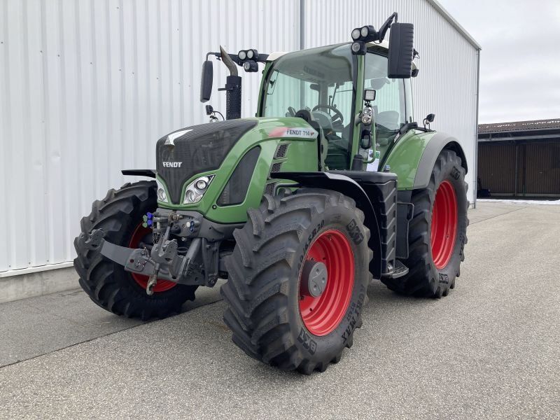 Fendt 714 VARIO S4 PROFI