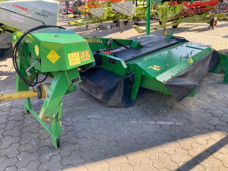John Deere 328 A